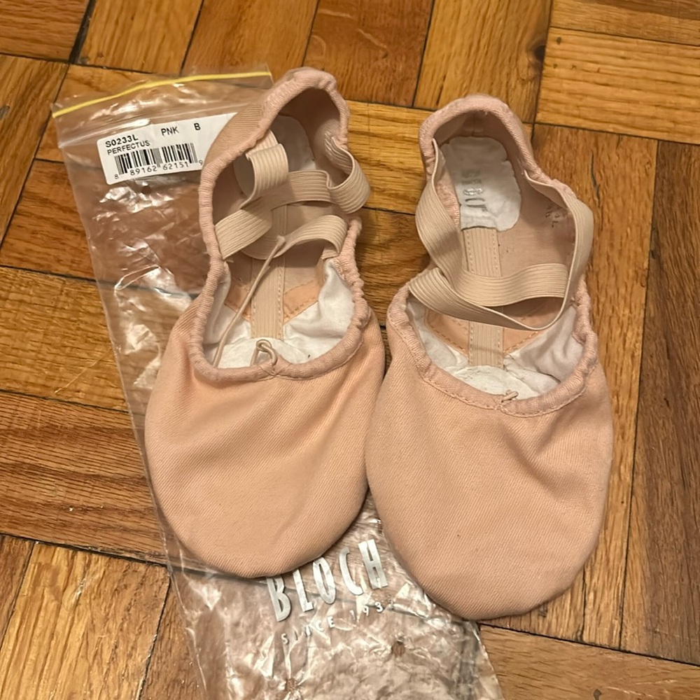 Bloch Pink Ballet Shoes Perfectus Canvas 5.5 B S0233L